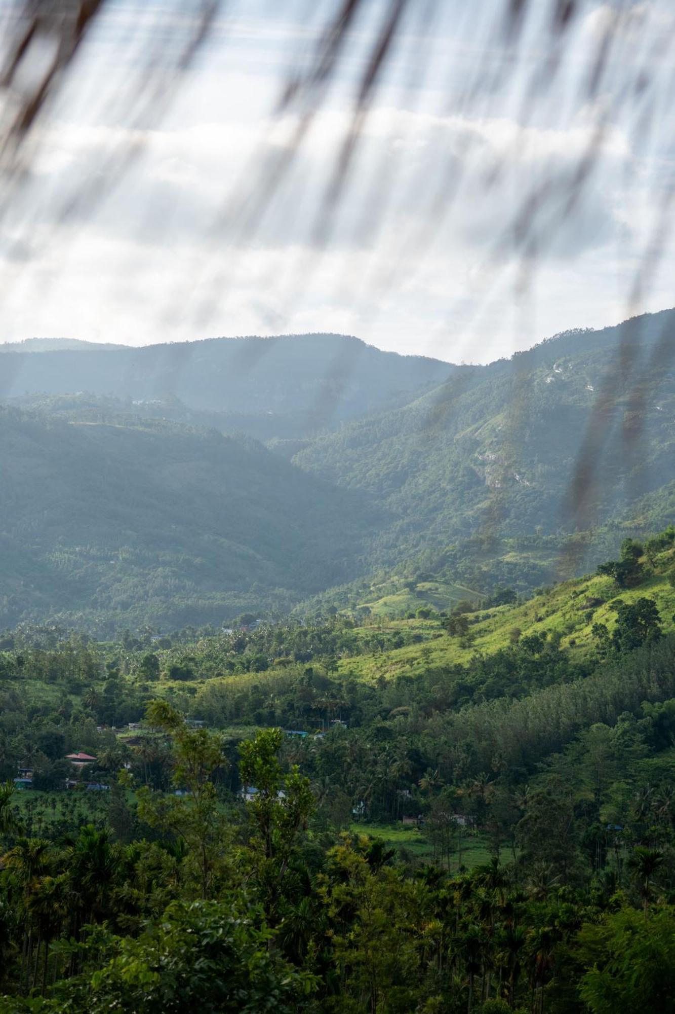 The Mudhouse Marayoor Hotell Munnar Exteriör bild