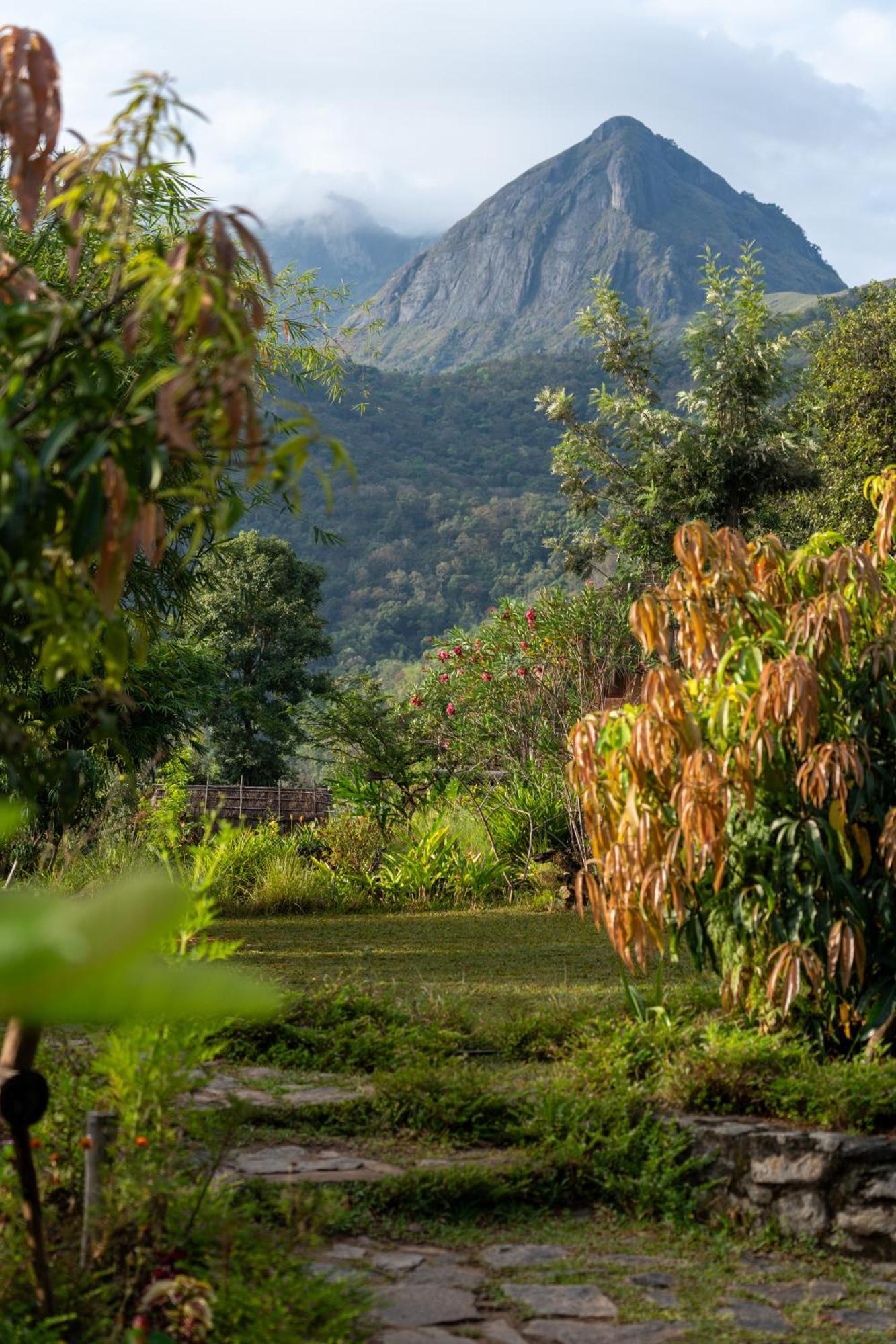 The Mudhouse Marayoor Hotell Munnar Exteriör bild